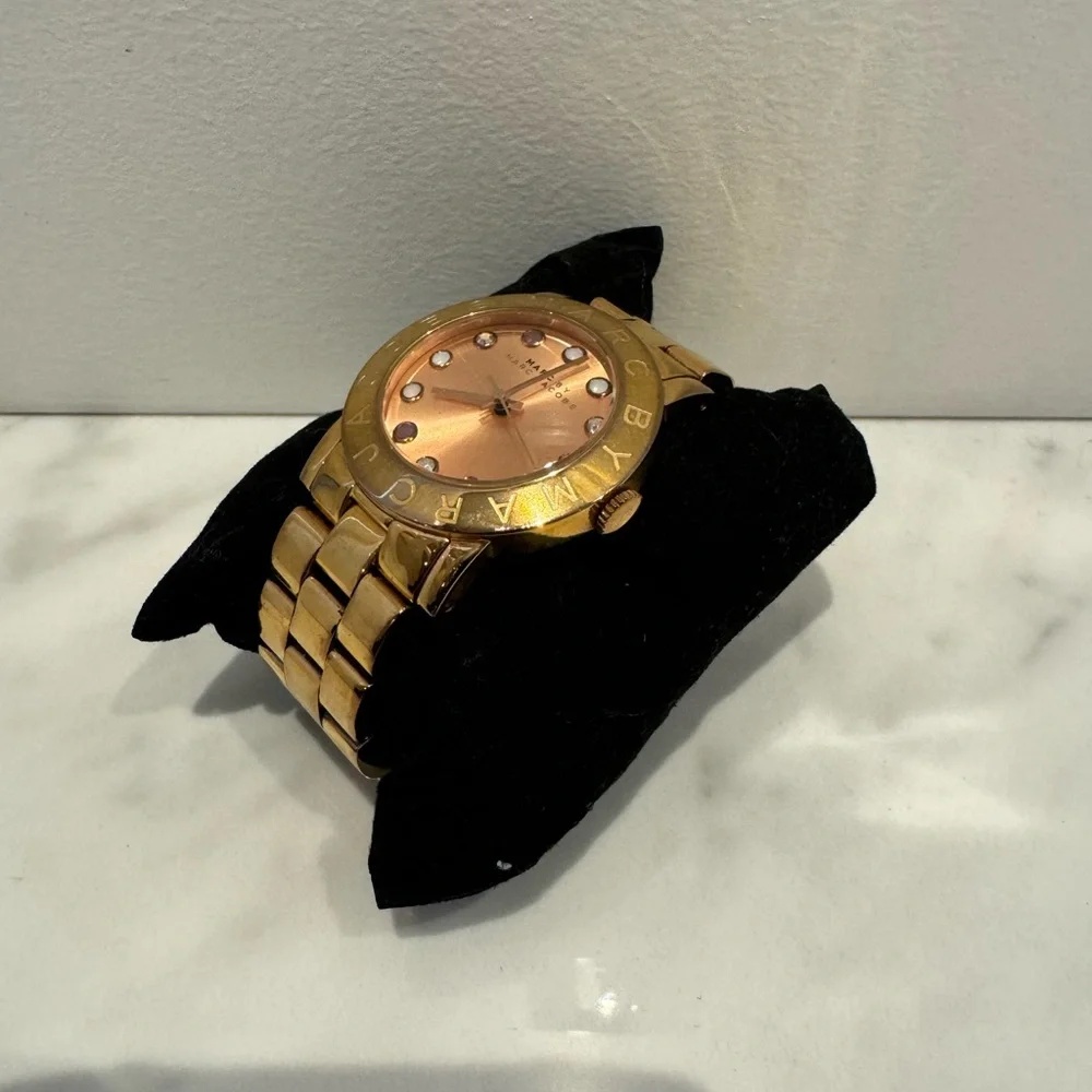 Marc Jacobs Watch - Picture 3 of 4